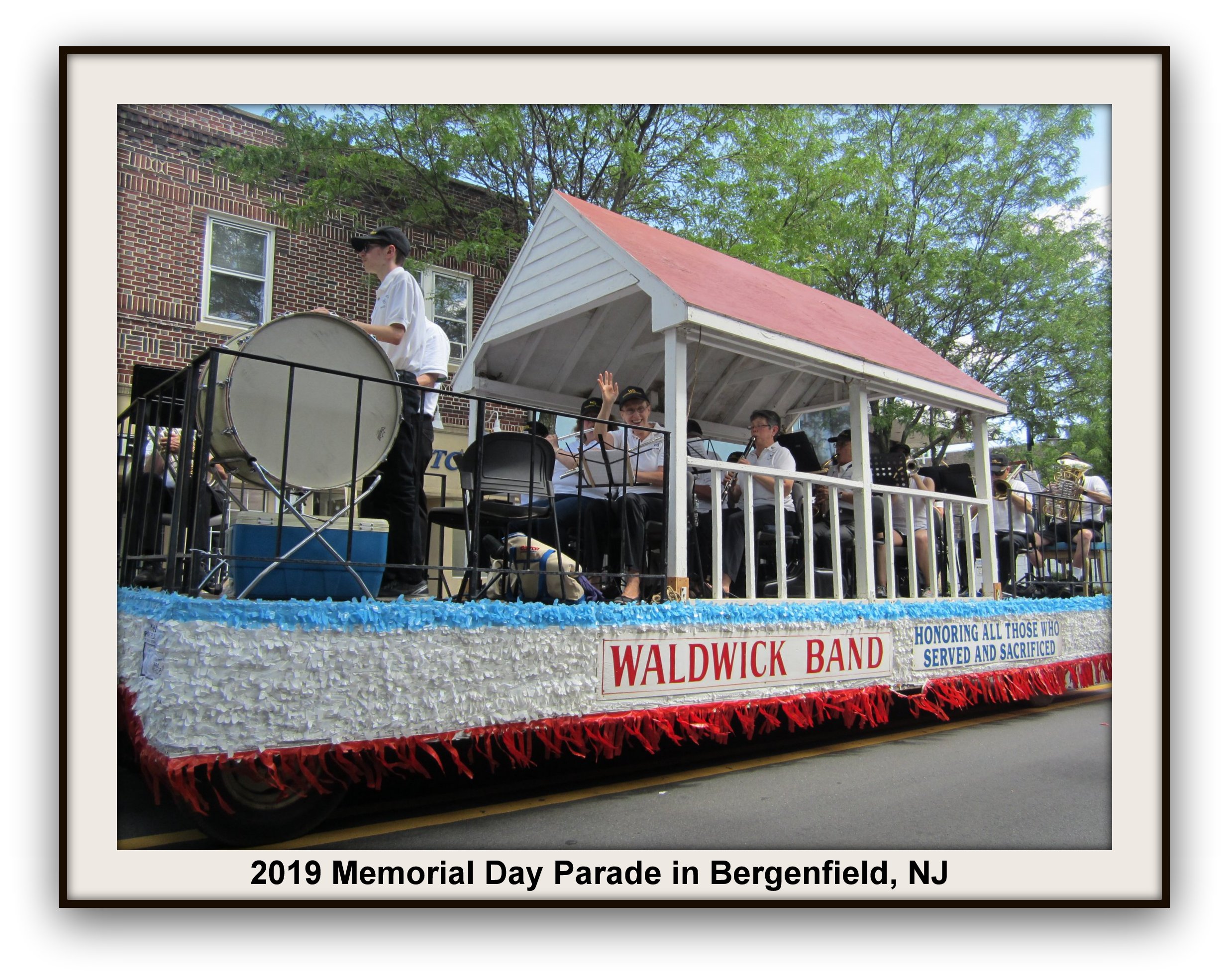 photo of band on float