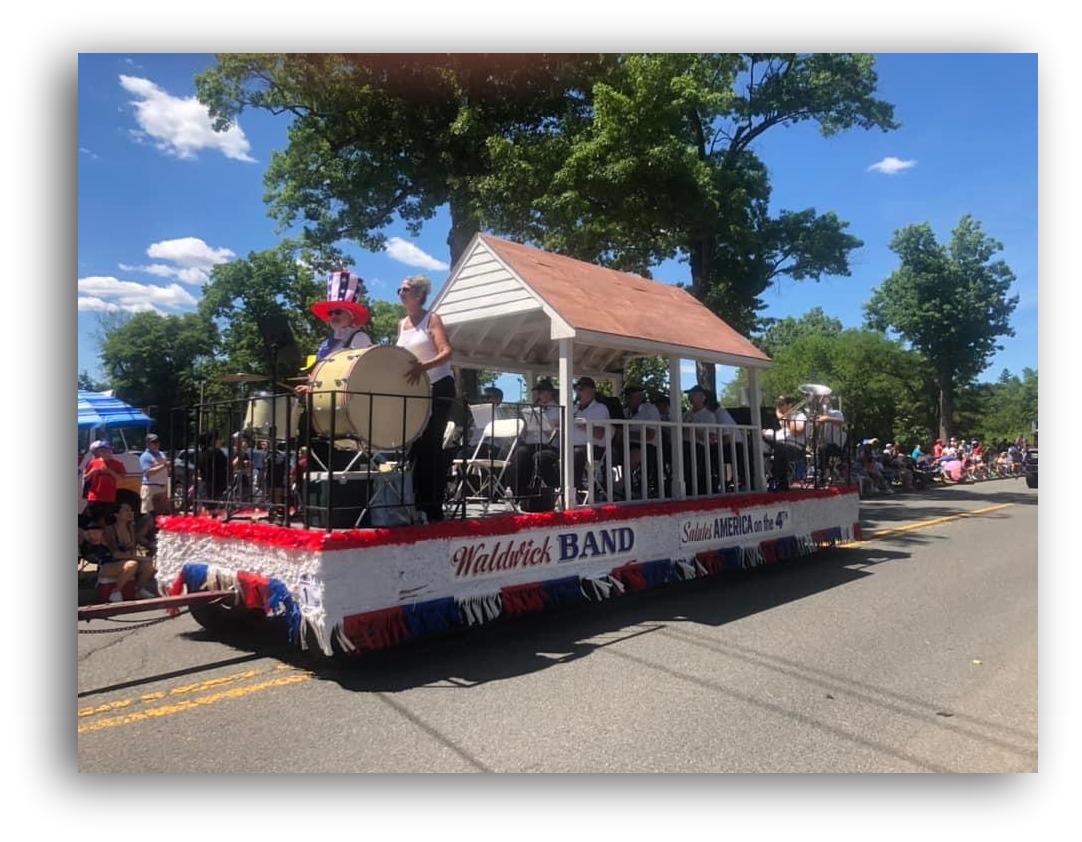 photo of band on parade float